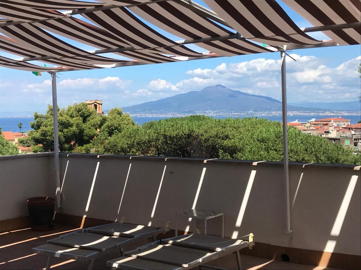 Casa Bice Amazing View Of Vesuvius Apartment Sorrento Luaran gambar