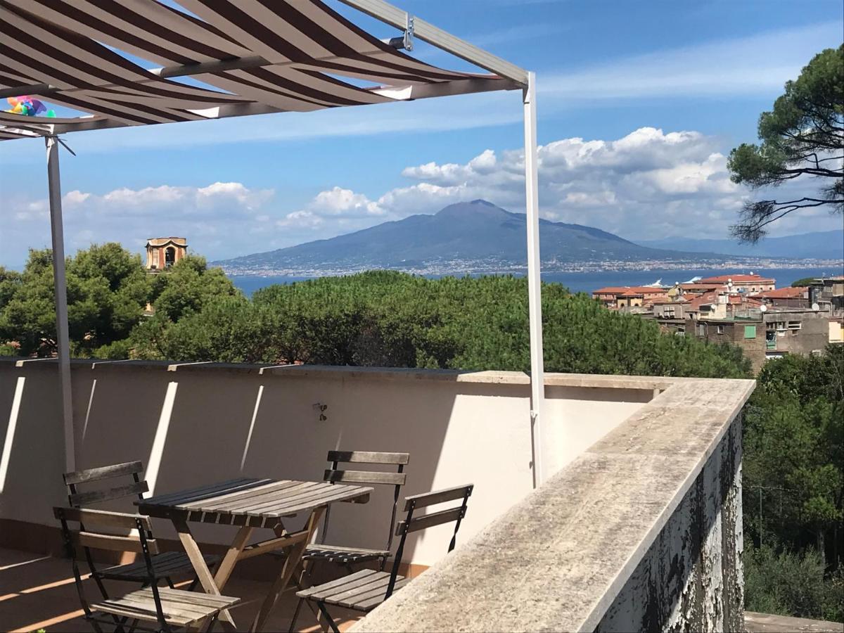 Casa Bice Amazing View Of Vesuvius Apartment Sorrento Luaran gambar