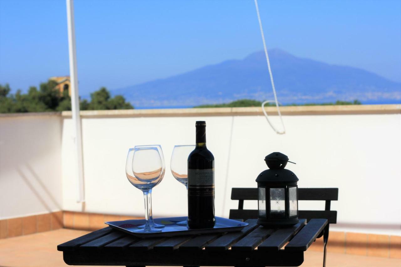 Casa Bice Amazing View Of Vesuvius Apartment Sorrento Luaran gambar