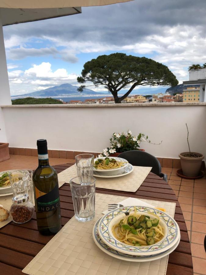 Casa Bice Amazing View Of Vesuvius Apartment Sorrento Luaran gambar
